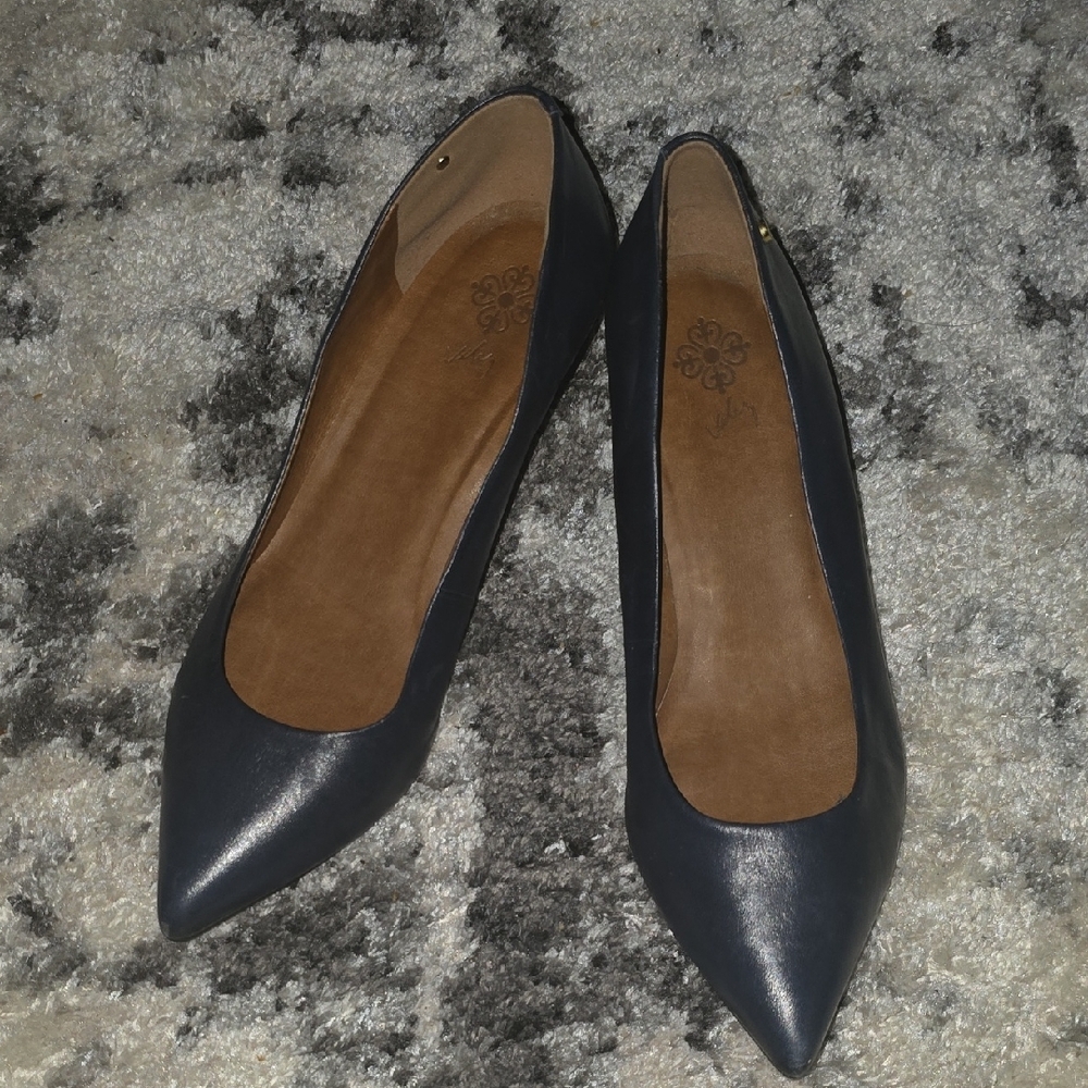 Elegant Black Leather Women's Shoes